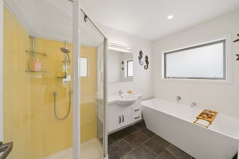 Photo of property in 7 Marlborough Street, Silverstream, Upper Hutt, 5019