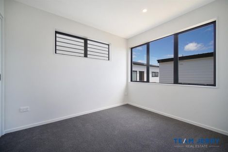 Photo of property in 30 Survila Street, Papakura, 2110
