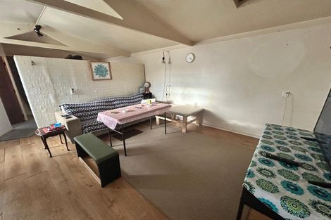 Photo of property in 118 View Road, Sunnyvale, Auckland, 0612