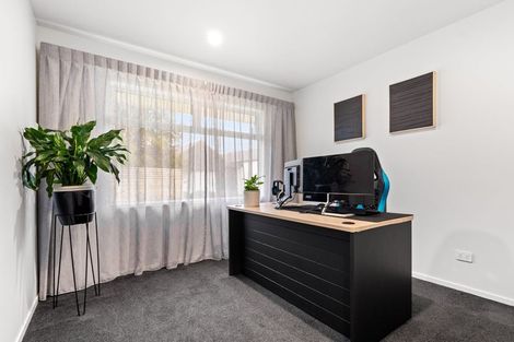 Photo of property in 23a Crepe Myrtle Street, Glenbervie, 0173