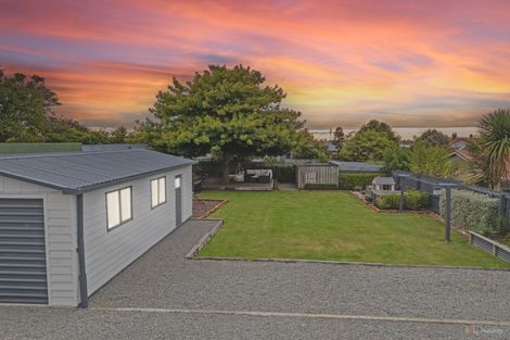 Photo of property in 51 Avenue Road, West End, Timaru, 7910