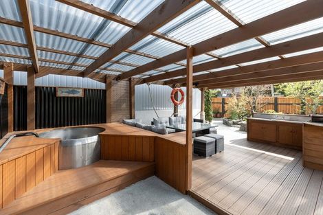 Photo of property in 1 Kowai Grove, Omokoroa, 3114