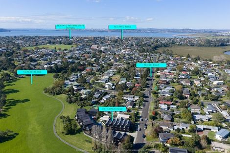 Photo of property in 5/47 Taipari Road, Te Atatu Peninsula, Auckland, 0610