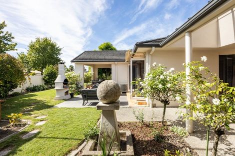Photo of property in 21 Pukekura Place, Taradale, Napier, 4112