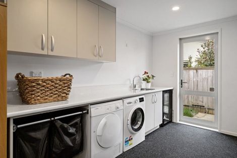 Photo of property in 10 Searle Drive, Patumahoe, Pukekohe, 2679