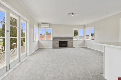 Photo of property in 68 Clevedon Road, Papakura, 2110