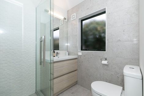 Photo of property in 30 Waiwherowhero Drive, St Andrews, Hamilton, 3200