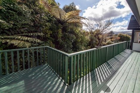 Photo of property in 117 Churton Drive, Churton Park, Wellington, 6037