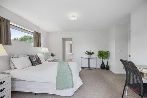 Photo of property in 9 Garforth Green, Halswell, Christchurch, 8025