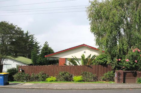 Photo of property in 28 Shetland Street, Glen Eden, Auckland, 0602