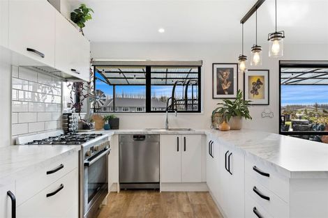 Photo of property in 32 Northside Drive, Waikuku, Rangiora, 7473