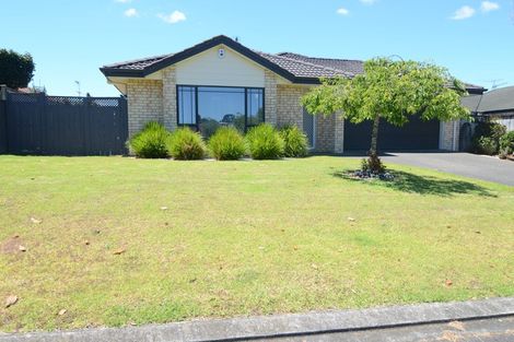 Photo of property in 6 Adair Place, Weymouth, Auckland, 2103