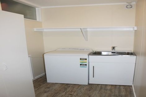 Photo of property in 1/179 Carlisle Road, Northcross, Auckland, 0632