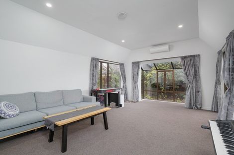Photo of property in 31 O'connor Place, Burnside, Christchurch, 8053