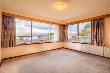 Photo of property in 50 Glendevon Place, Vauxhall, Dunedin, 9013