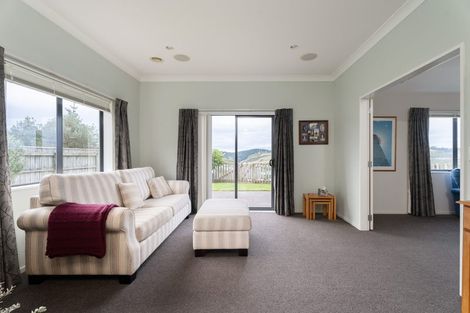 Photo of property in 49 Erlestoke Crescent, Churton Park, Wellington, 6037