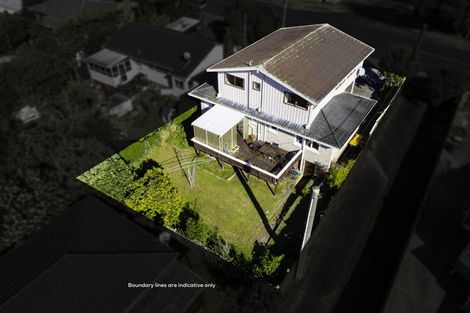 Photo of property in 1/27 Kaipatiki Road, Glenfield, Auckland, 0629