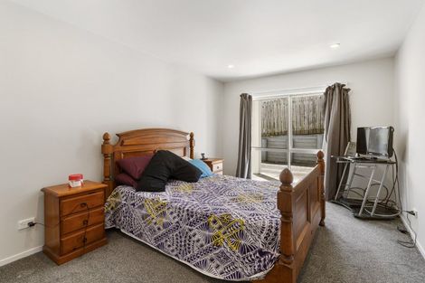 Photo of property in 30 Vireya Court, Goodwood Heights, Auckland, 2105