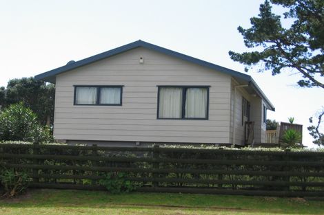 Photo of property in 204 Tangiora Avenue, Whangapoua, Coromandel, 3582