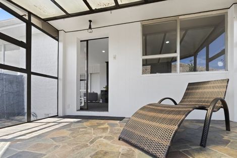 Photo of property in 84 Farquhars Road, Redwood, Christchurch, 8051