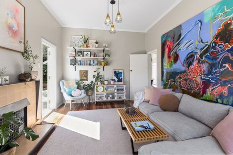 Photo of property in 31 Mornington Road, Brooklyn, Wellington, 6021