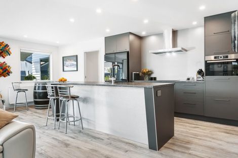 Photo of property in 17 Quigley Crescent, Cromwell, 9310