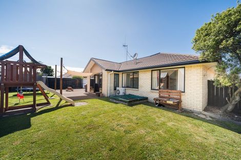 Photo of property in 23 Geneva Terrace, Kelvin Grove, Palmerston North, 4414