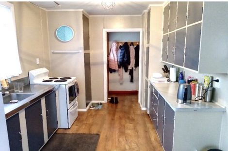 Photo of property in 10 Armstrong Place, Gonville, Whanganui, 4501