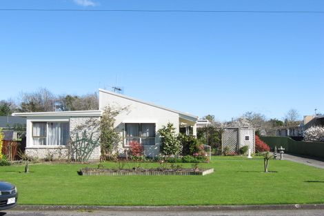 Photo of property in 12a Oxford Street, Marton, 4710