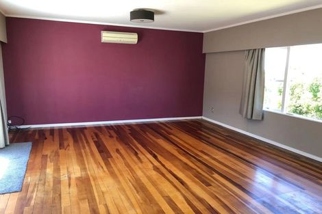 Photo of property in 23 Downsview Road, Pakuranga Heights, Auckland, 2010