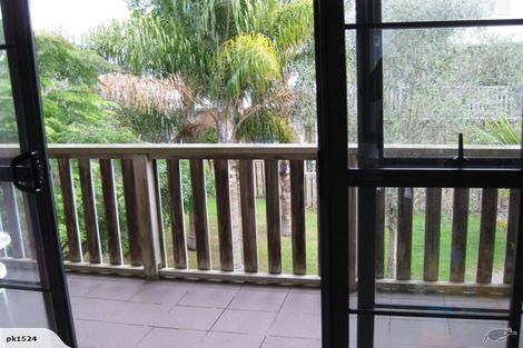 Photo of property in 6/8 Carolina Place, Albany, Auckland, 0632