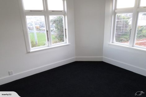 Photo of property in 1 Saint Abbs Place, North Dunedin, Dunedin, 9016