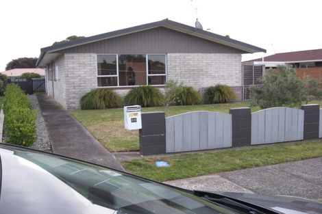 Photo of property in 26 Manu Crescent, Upper Vogeltown, New Plymouth, 4310