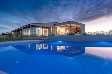 Photo of property in 148 Monument Road, Clevedon, 2582