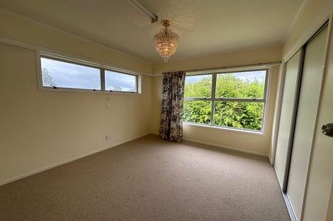 Photo of property in 37 Knightsbridge Drive, Forrest Hill, Auckland, 0620