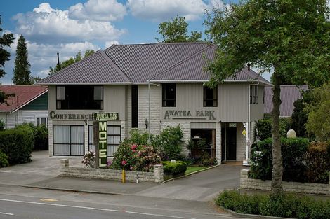 Photo of property in 243 Fitzherbert Avenue, West End, Palmerston North, 4410