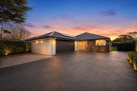 Photo of property in 34 Shands Road, Hornby, Christchurch, 8042