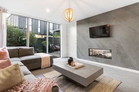 Photo of property in 37 Findlay Avenue, Halswell, Christchurch, 8025