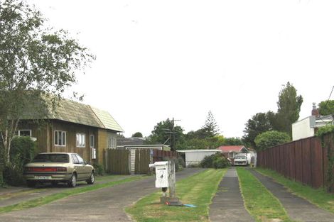 Photo of property in 1/4 Eskdale Road, Birkdale, Auckland, 0626