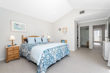 Photo of property in 118 Rosetta Road, Raumati South, Paraparaumu, 5032