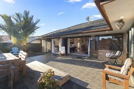 Photo of property in 13 Avonbrook Lane, Pukekohe, 2120