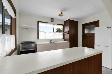 Photo of property in 80 Gisborne Terrace, Opunake, 4616