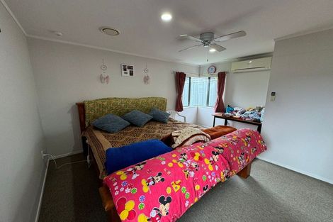 Photo of property in 13 Blueridge Close, Sunnyvale, Auckland, 0612