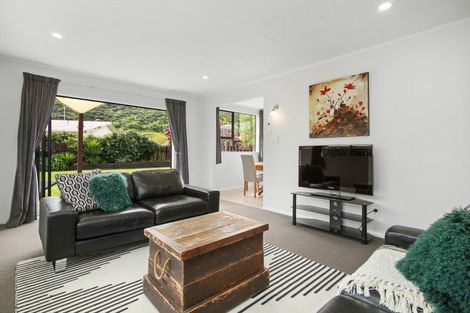 Photo of property in 152 California Drive, Totara Park, Upper Hutt, 5018