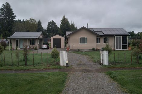 Photo of property in 17 Sydney Street, Takapau, 4203
