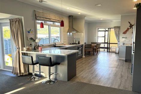 Photo of property in 33 Milton Road, Greymouth, 7805