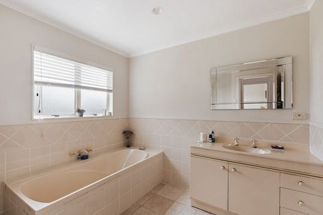 Photo of property in 17b Roys Road, Parkvale, Tauranga, 3112