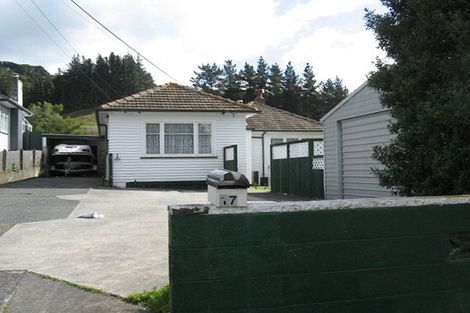 Photo of property in 17 Sharpe Crescent, Wainuiomata, Lower Hutt, 5014
