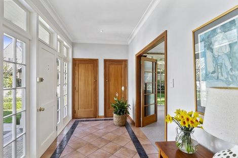 Photo of property in 1 Ardross Avenue, Khandallah, Wellington, 6035