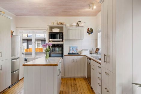 Photo of property in 122 Clarkin Road, Fairfield, Hamilton, 3214